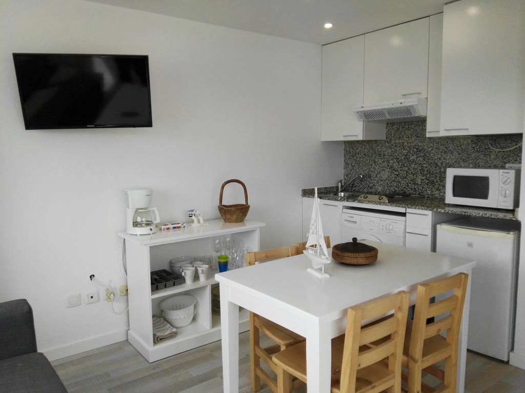 Vista Roses Mar - Apartamento Con Piscina Apartment ภายนอก รูปภาพ