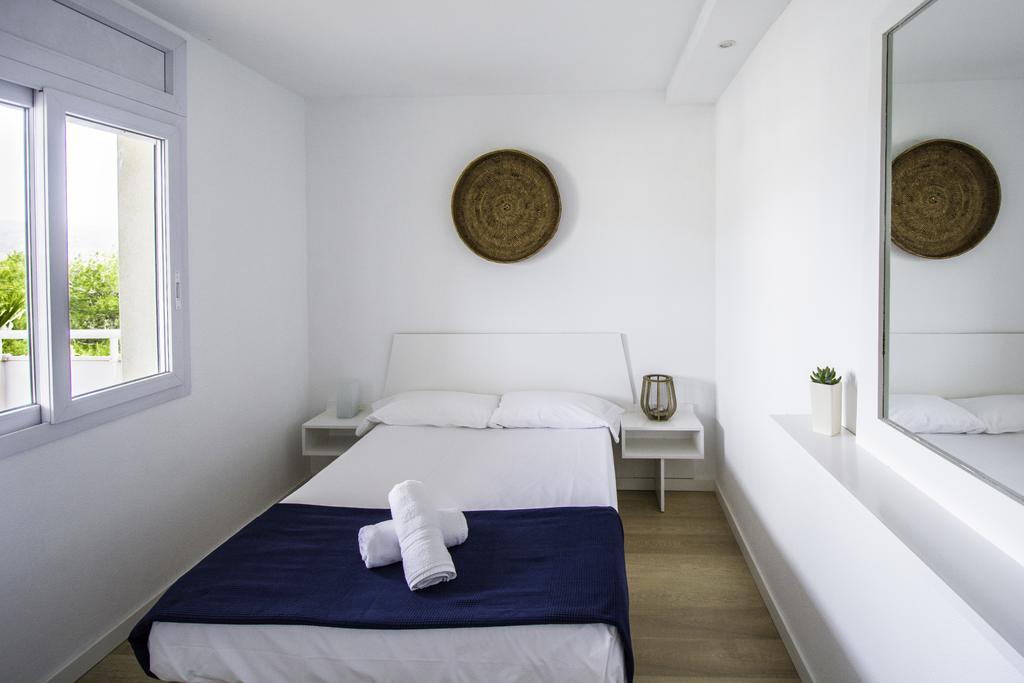 Vista Roses Mar - Apartamento Con Piscina ภายนอก รูปภาพ